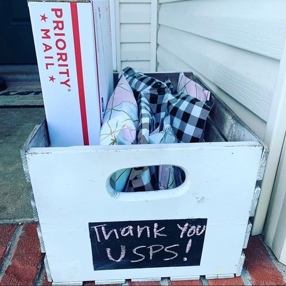 HEY YโALL ๐๐ผ meet your posher ๐ - Picture 13 of 16